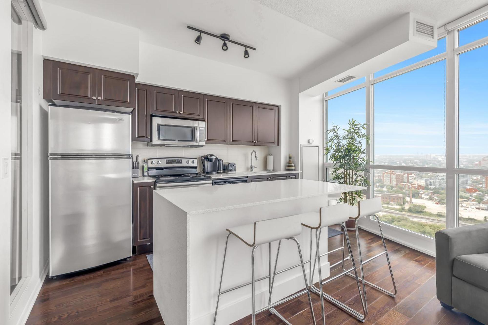 2 Bedroom Waterfront Condo Downtown W/ Free Parking Toronto Exteriér fotografie