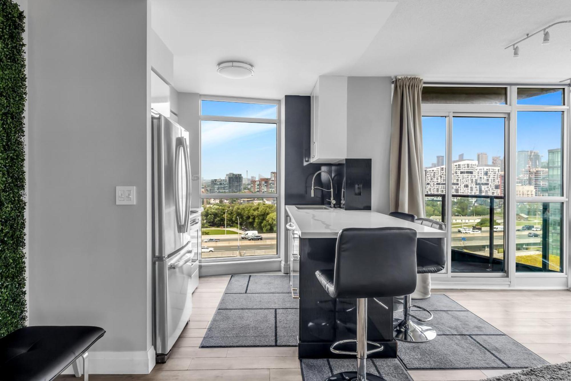 2 Bedroom Waterfront Condo Downtown W/ Free Parking Toronto Exteriér fotografie